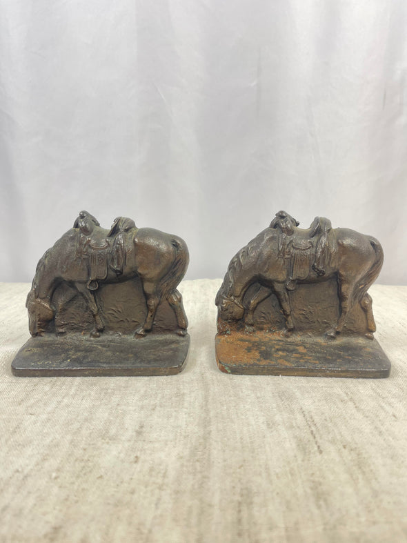 Charming Western Cast Iron Horse Book Ends. 4.5" x 2.25" x4.5" (X2) Gently Used, some rust as shown, needs to be oiled/waxed.  