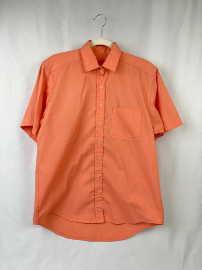 Coral/Orange Tilley Endurables Short Sleeve Button Up Shirt Size Small. 65% Polyester 35% Cotton