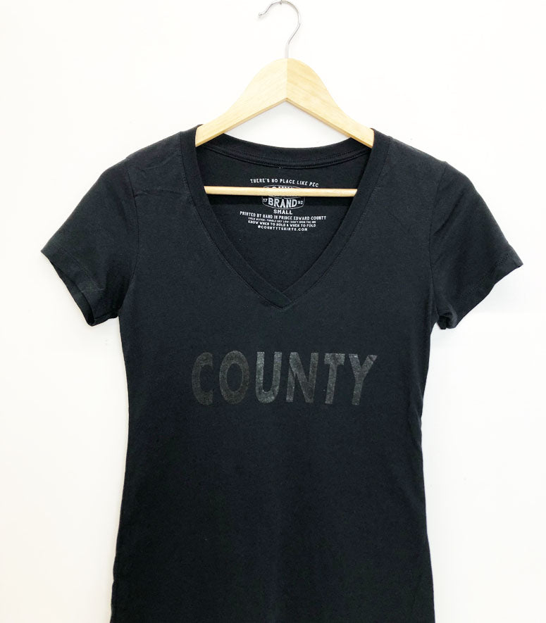 COUNTY PT Physical Training Women's BLACK Modern V-Neck T-Shirt -